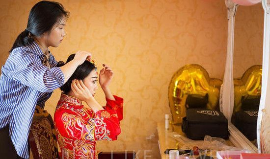 婚庆公司负责化妆吗
