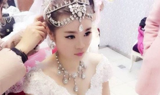 婚庆公司负责化妆吗