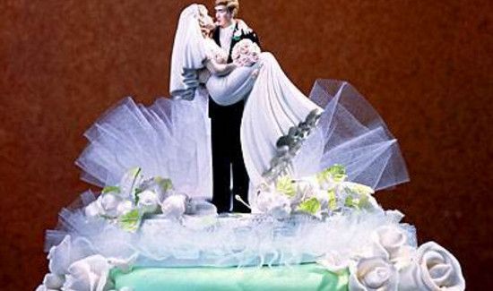 结婚切蛋糕用什么样的蛋糕