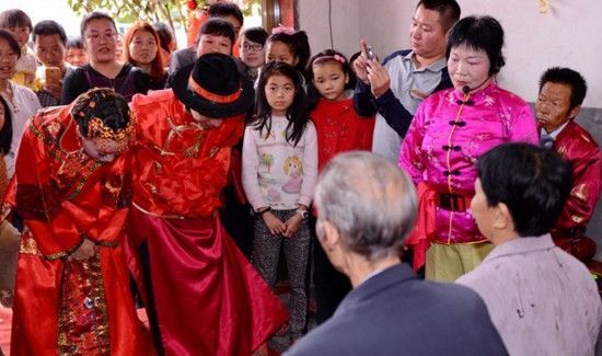 结婚鞠躬什么意思