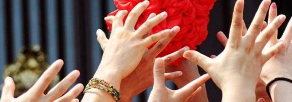 中式婚礼可以抛绣球吗