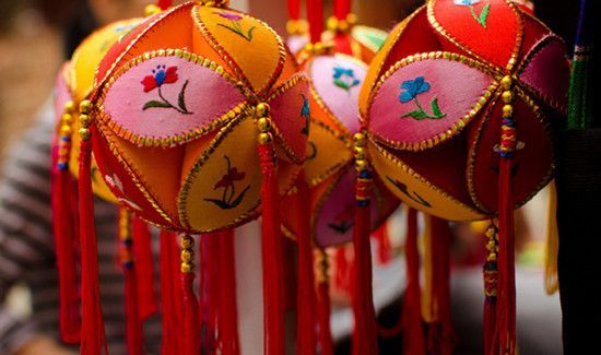 中式婚礼可以抛绣球吗