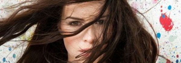 中式婚礼可以披头发吗