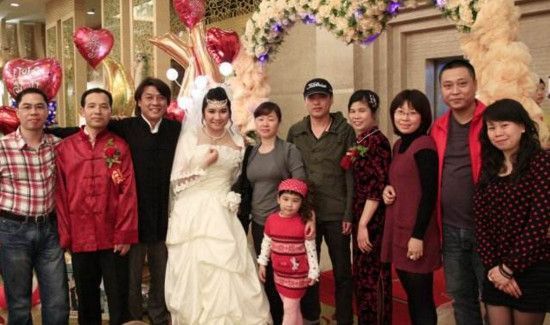 朋友结婚可以穿一身黑色吗