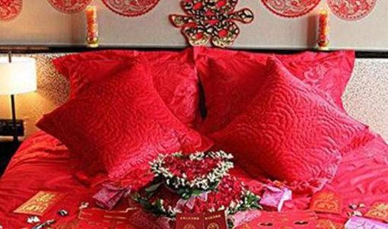 结婚铺床要几个人