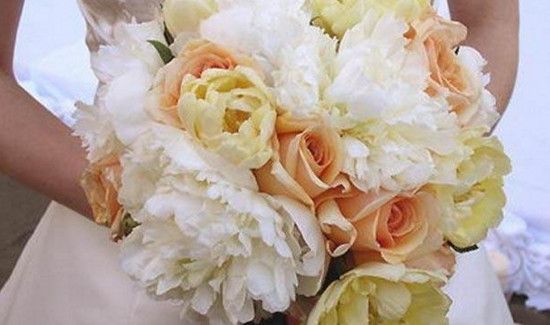 结婚手捧花怎么用
