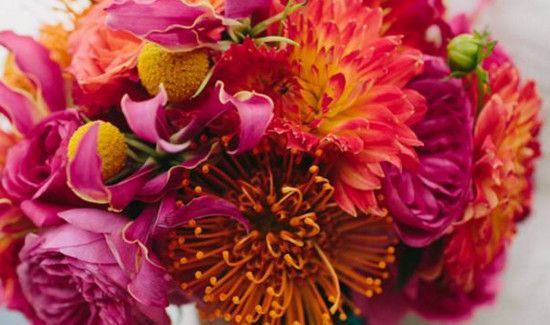 结婚手捧花能用白色么