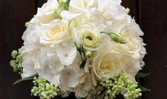 结婚手捧花能用白色么