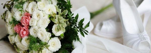 结婚手捧花能用假花吗