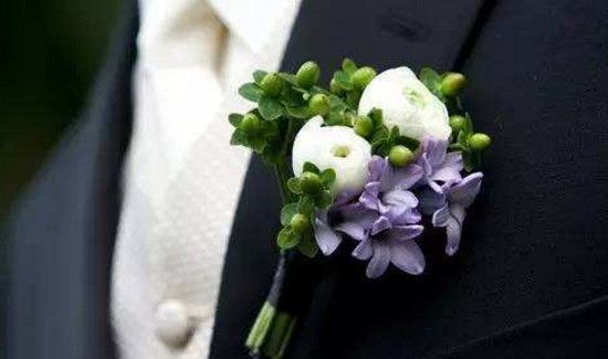 新郎胸花的由来和寓意