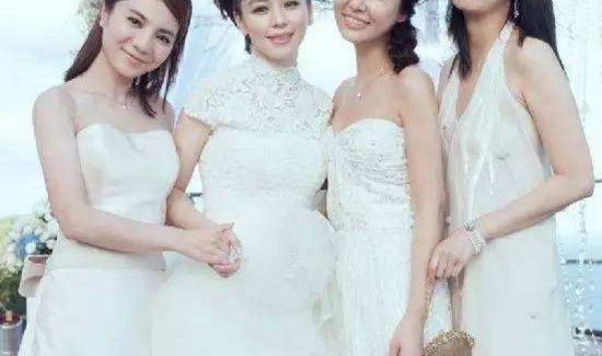 参加婚礼可以穿白色裙子吗