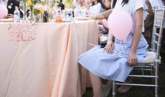 参加婚礼可以穿白色裙子吗