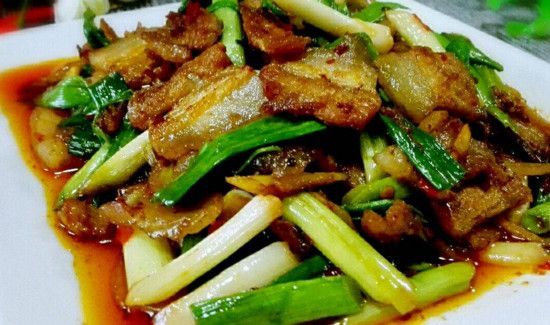 回锅肉能和什么菜炒