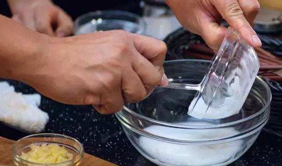 八宝粥放淀粉技巧