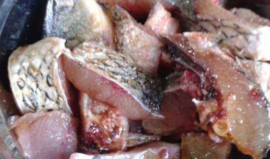 糟鱼怎么把鱼刺弄酥