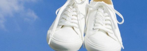 鞋上的汗渍怎么洗掉