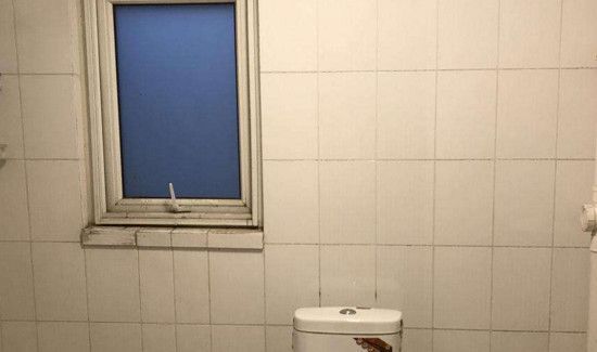 卫生间窗户怎么洗