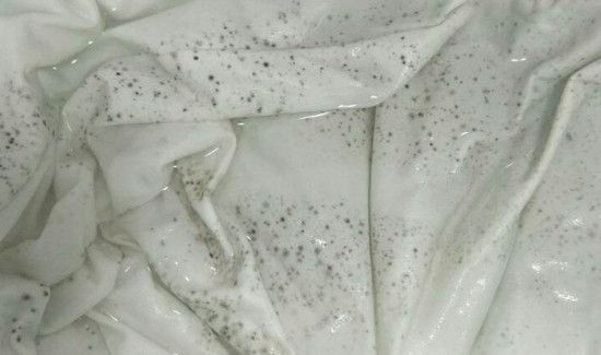 长霉点的衣服怎么洗