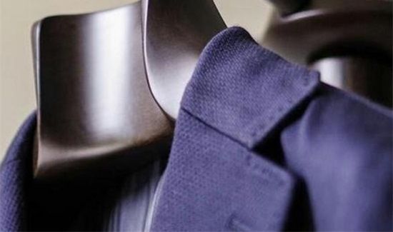 回南天衣服发霉怎么办