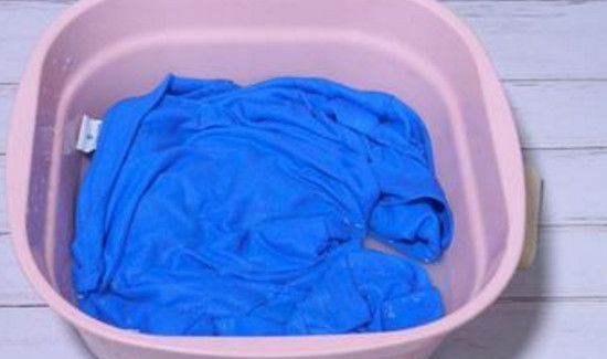 白色衣服上的墨水怎么洗掉