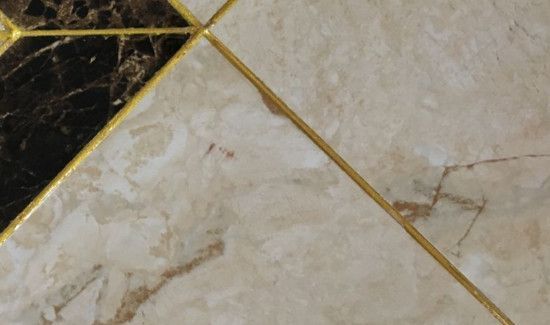 瓷砖被铁划黑怎么办