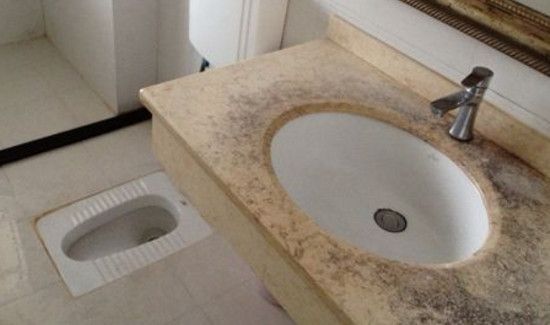 洗手台上的污渍洗不掉