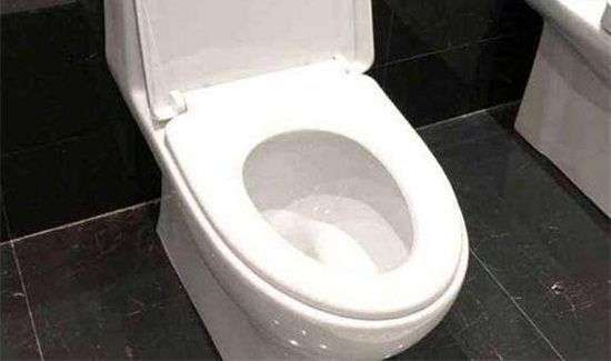 卫生间反味什么原因