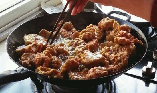 油炸锅上的油垢怎么清洗