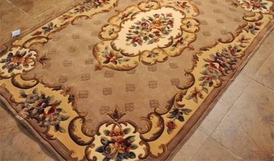 地毯上的咖啡渍怎么去除