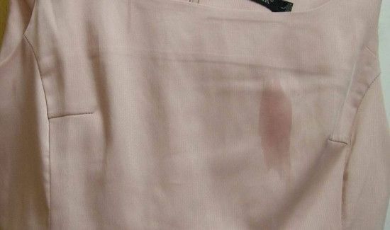 如何快速去除衣服上油点