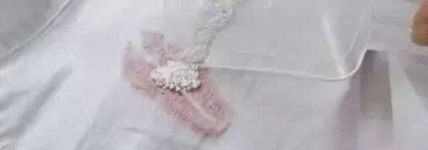 如何快速去除衣服上油点