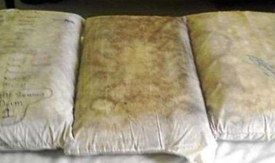 枕套发黄怎么洗白