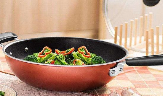 不粘锅不放油会粘吗