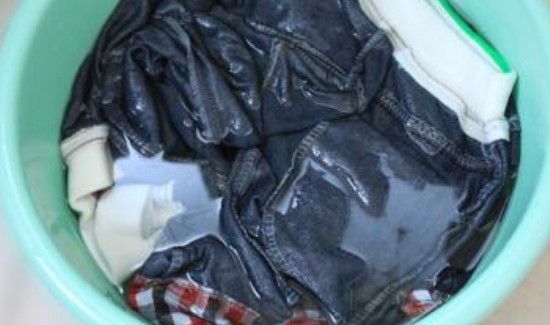 裤子上的油渍怎么洗掉 立白