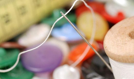 裤子绳被抽出来了怎么办