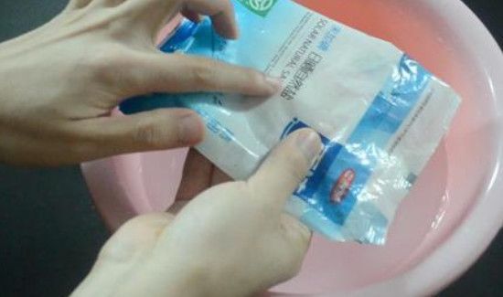 毛呢衣服的洗涤方法