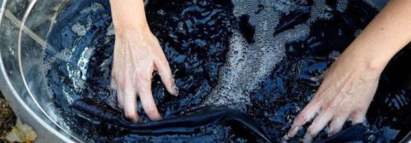 新买的牛仔裤怎么洗不掉色