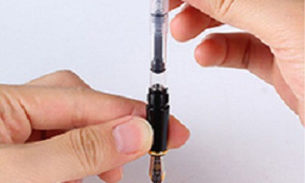 螺旋式钢笔怎么吸墨水