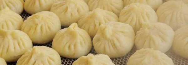 蒸包子怎么不粘笼布