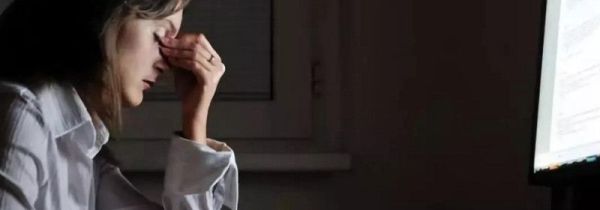 熬夜太晚睡不着怎么办