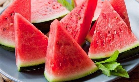 切开后的西瓜怎么保存