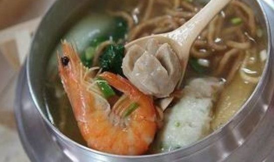 吃海鲜可以喝绿豆汤吗
