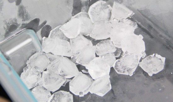 冰块可以收缩毛孔吗