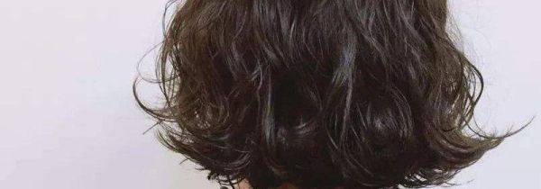 烫发后味道怎么去除