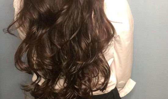 烫发后怎么变直