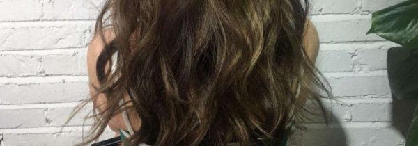 烫发后怎么变直