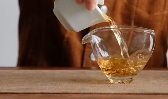 白茶饼和白茶区别