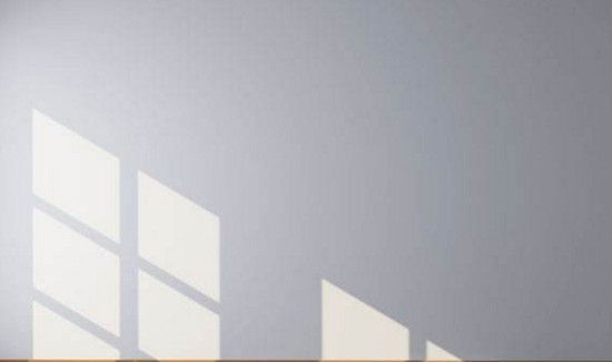 白墙上的脚印怎么去除