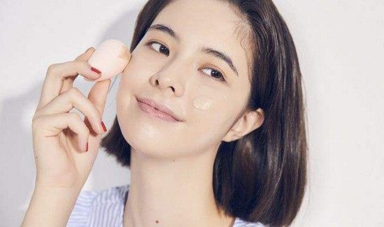 粉底液和防晒霜哪个先用