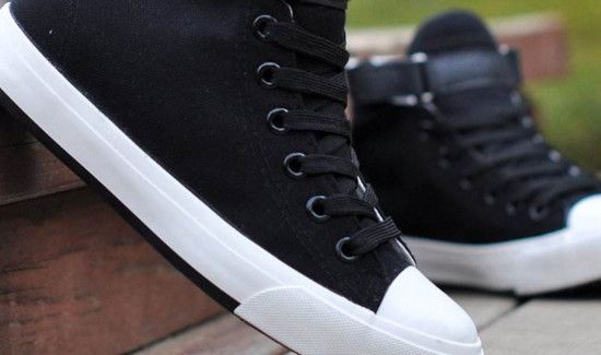 穿帆布鞋配什么袜子